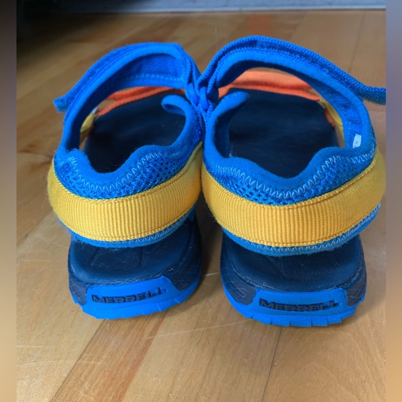 Merrell sandal size 5 - Picture 2 of 5